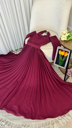 فستان سهرة خمري تفته استرتش بليسية كسرات دبل كلوش