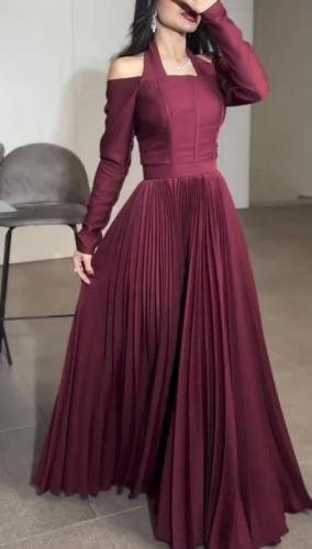 فستان سهرة خمري تفته استرتش بليسية كسرات دبل كلوش