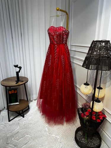 فستان الخامه: تل دبل قماش+ مبطن تفته استرتش+ تطريز...