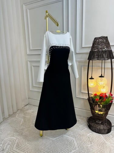 فستان Pearl Noir – فستان سهرة فاخر بتطريز لؤلؤ | P...