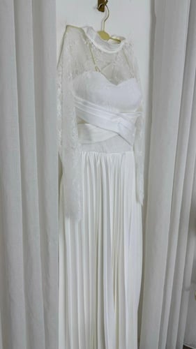 فستان أبيض دانتيل بليسيه طويل أنيق للمناسبات