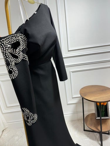 فستان باربي+تطريز كريستال تشيكي