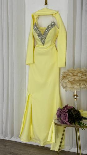فستان سهرة أصفر ليموني بقصة V وتطريز يدوي فاخر – ف...