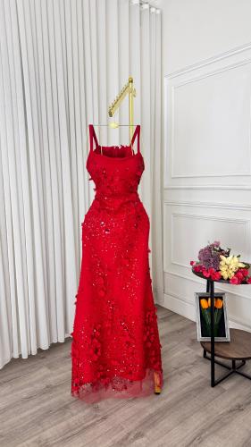 فستان سهرة أحمر مطرّز ورد – Red Floral Embellished...
