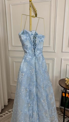 فستان سهرة سماوي طويل بتطريز فضي ناعم – قصة A-Line