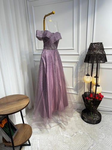 فستان الخامه: تل دبل كلوش+ تفته استرتش+ تطريز فصوص