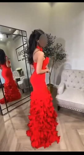 فستان االخامه /لكرا استرتش + قصاصات ليزر +تطريز يد...