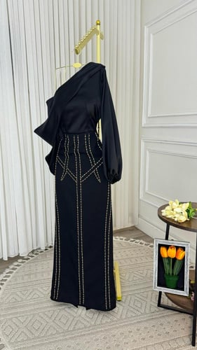 فستان الخامه: تفته استرتش +باربي +تطريز يدوي كرستا...