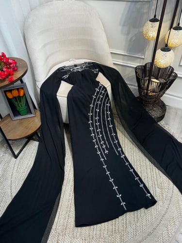 فستان الخامه /باربي + تطريز يدوي لولو +تطريز فصوص