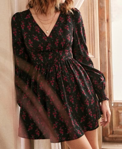 فستان بطباعة أزهار