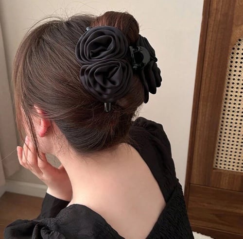 مشبك شباصة شعر اسود