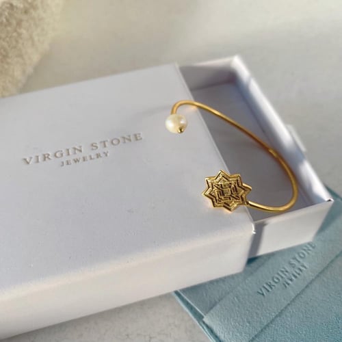 اسوارة اللؤلؤ بتصميم عربي