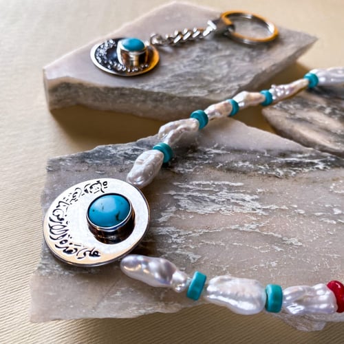 تصميم على هذه الارض ما يستحق الحياة