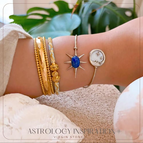 اسوارة القمر و النجم الأزرق