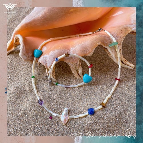 عقد الصدف و الاحجار الكريمة