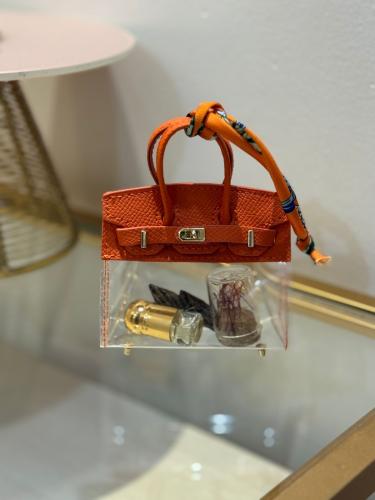 توزيعة الشنطة " برتقالي "