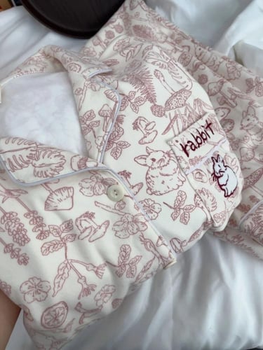 بجامة هيلو كيتي