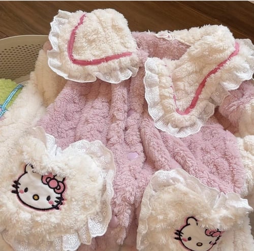 بجامه هيلو كيتي