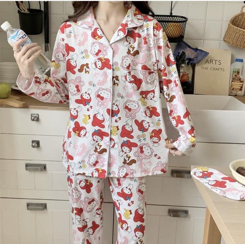 بجامة هيلو كيتي وميلودي