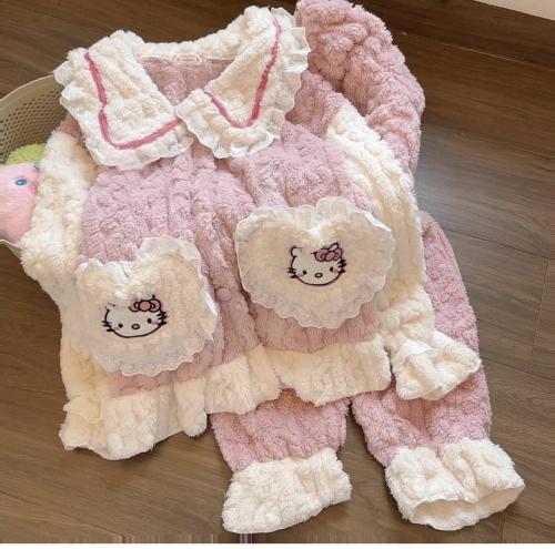 بجامه هيلو كيتي