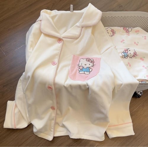 بجامة هيلو كيتي