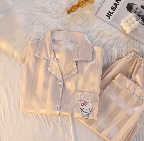 بجامة هيلو كيتي