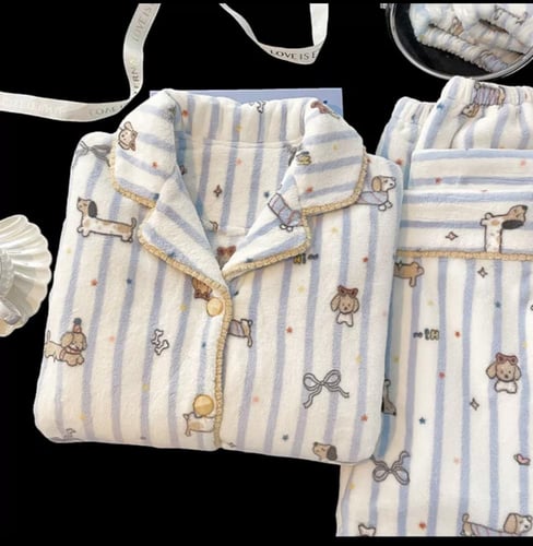 بجامة هيلو كيتي