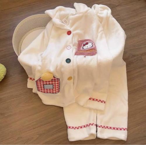 بجامه هيلو كيتي