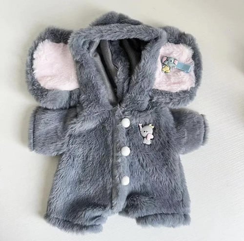 دمية دب مع طقم ملابس