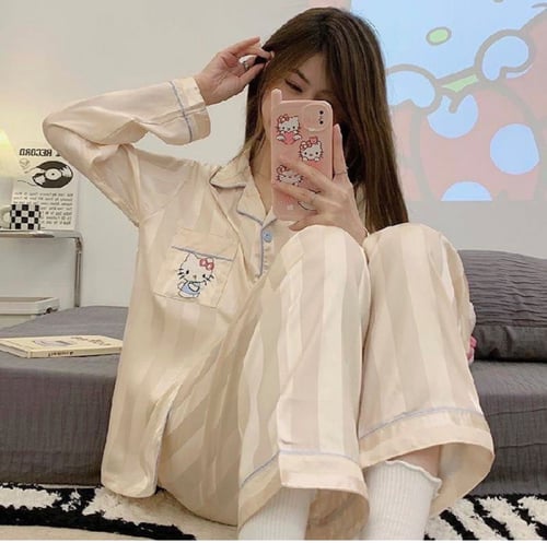 بجامة هيلو كيتي