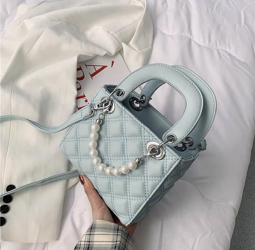 شنطه أنيقه وألوان مميزه