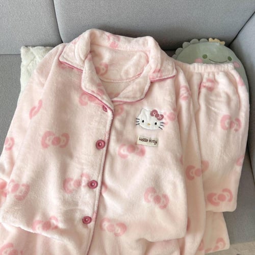 بجامة هيلو كيتي