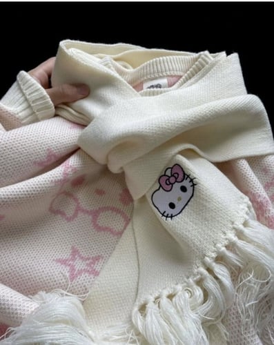 بلوفر هيلو كيتي مع الوشاح