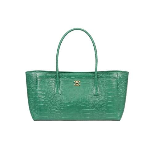 Chanel Shopping Bag C182