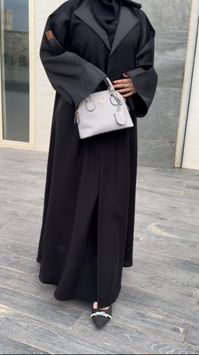 عبايه لاياقه كم تفته