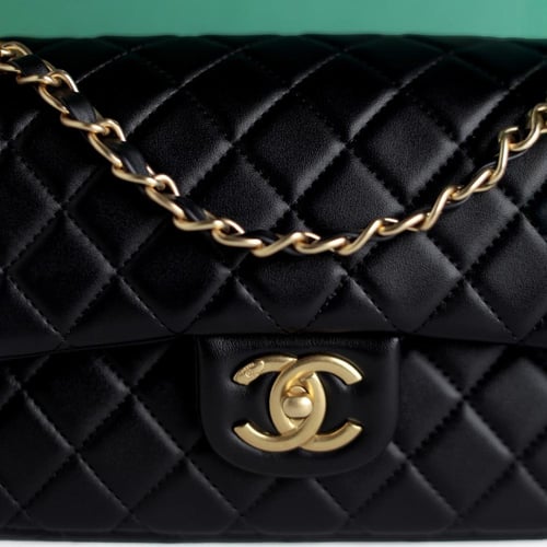 شنطة شانيل فلاب 11.12 C107