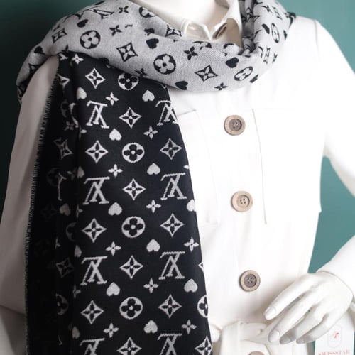 شال لويس فيتون LF110