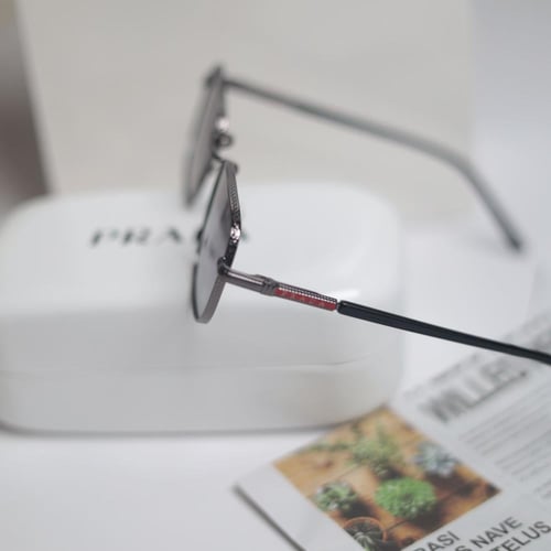 نظارة برادا - P2