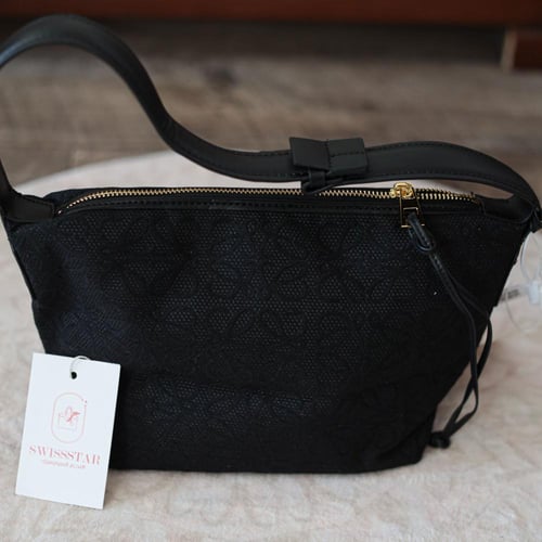 شنطة لويفي كيوب صغيرة L104