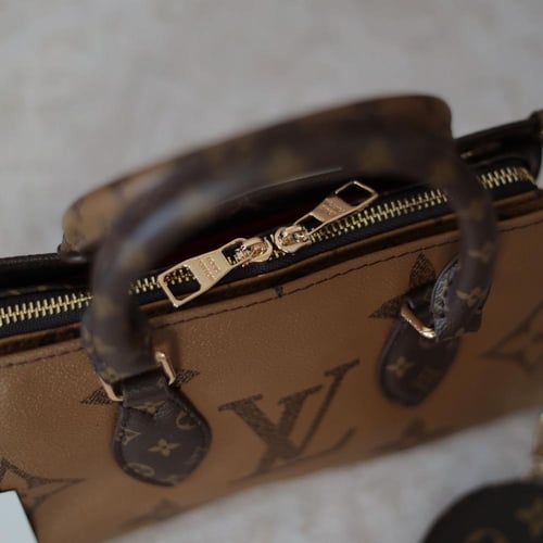 شنطة لويس فيتون اون ذا جو صغير LF107