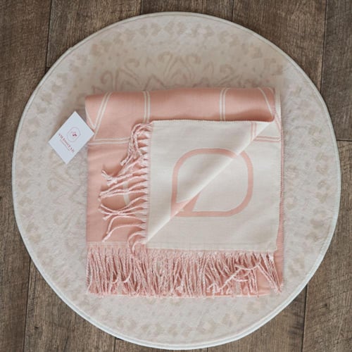 شال فالنتينو VA102