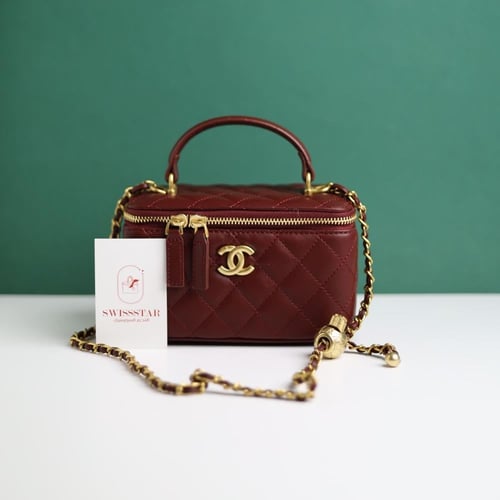 شنطة شانيل فانيتي - بمسكة علوية C106