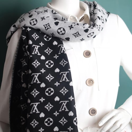 شالات لويس فيتون LF103