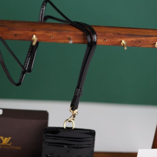 حامل بطاقات لويس فيتون جلد LF04