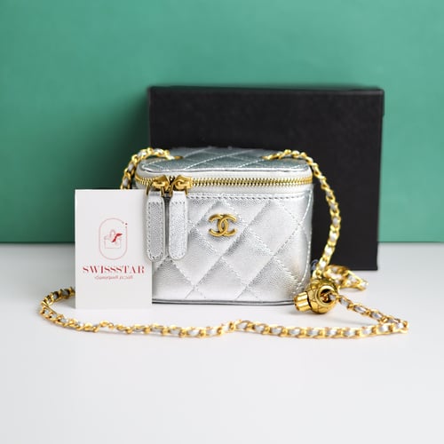 شنطة شانيل فانيتي بدون مسكة C157