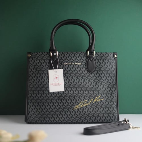 شنطة مايكل كورس M120