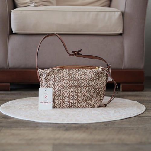 شنطة لويفي كيوب صغيرة L104