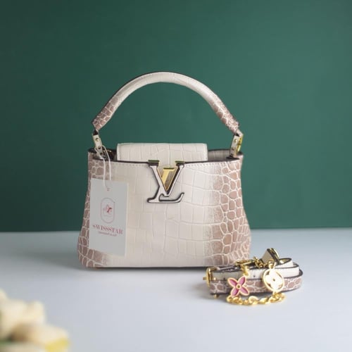 شنطة لويس فيتون كابوسينس LF130