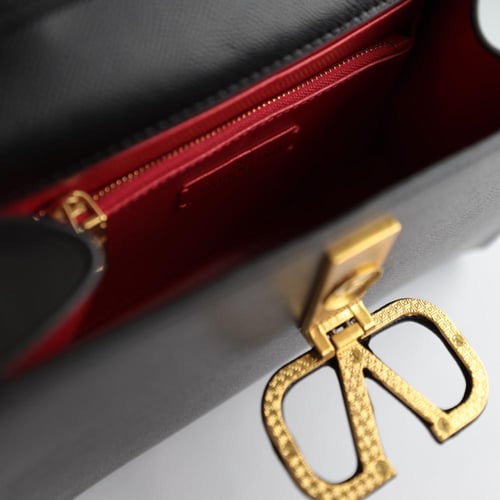 شنطة فالنتينو VA110