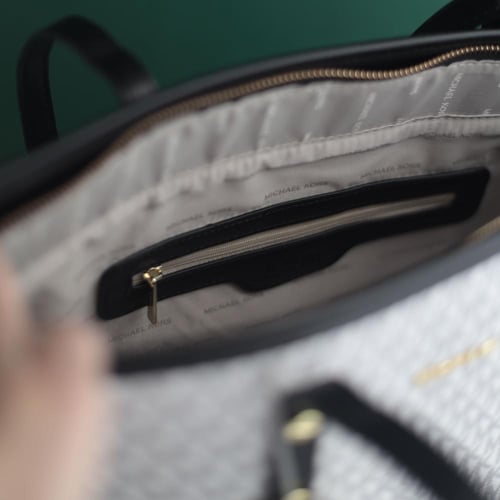 شنطة مايكل كورس جيت سيت MK18